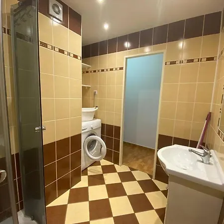 Apartamento Plne Vybavený 3 Izbový