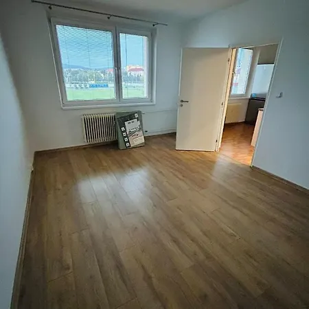 Plne Vybaveny 3 Izbovy Lägenhet Stropkov